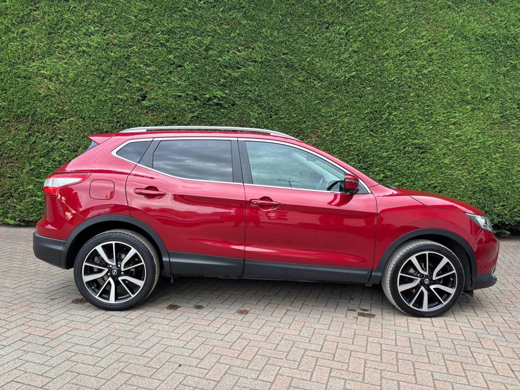 NISSAN QASHQAI