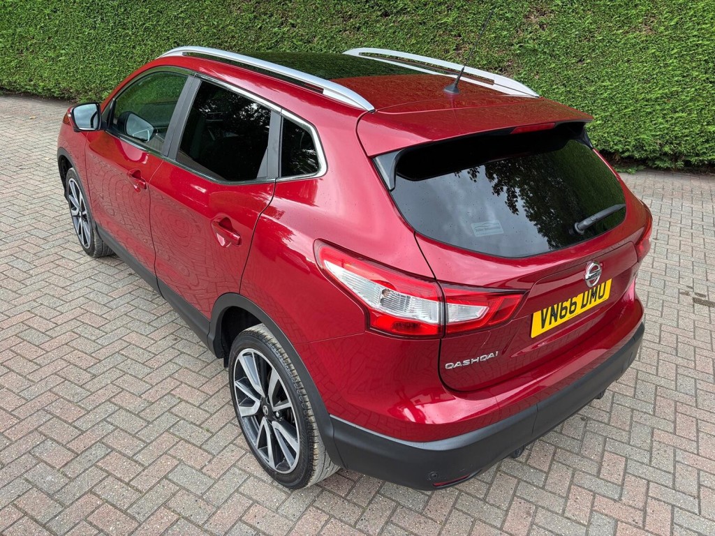 NISSAN QASHQAI