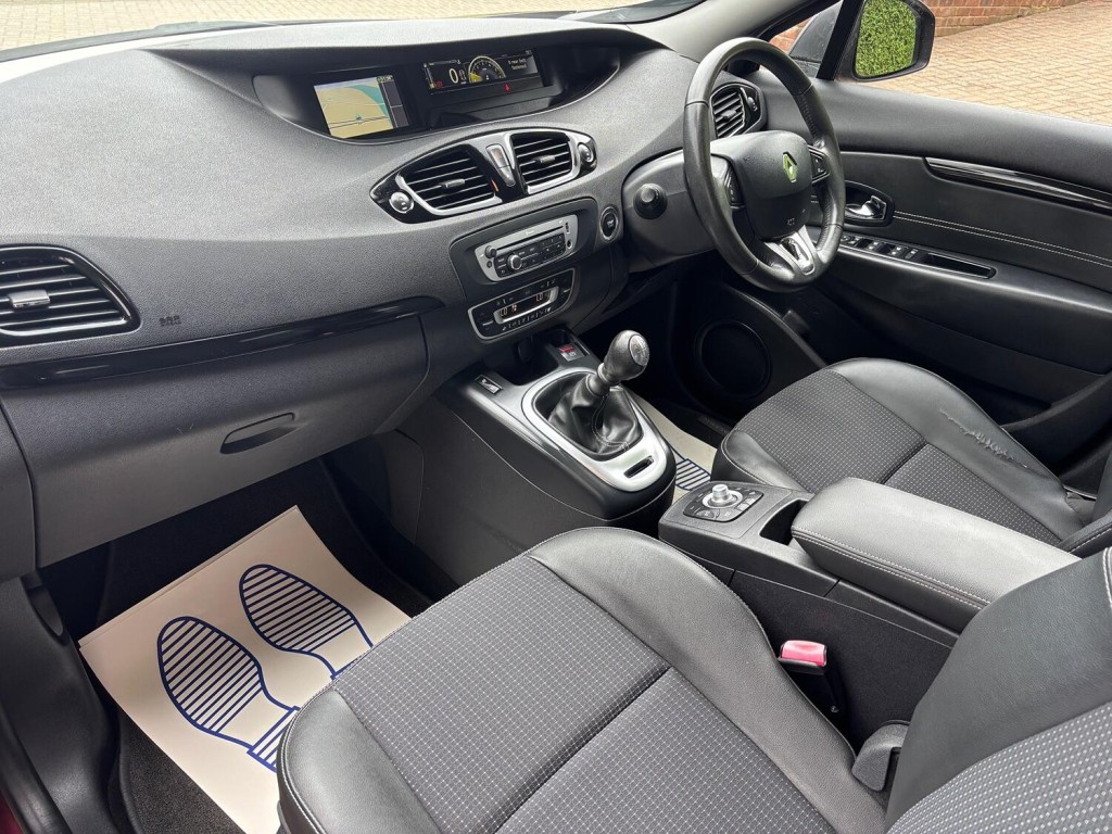 RENAULT SCENIC