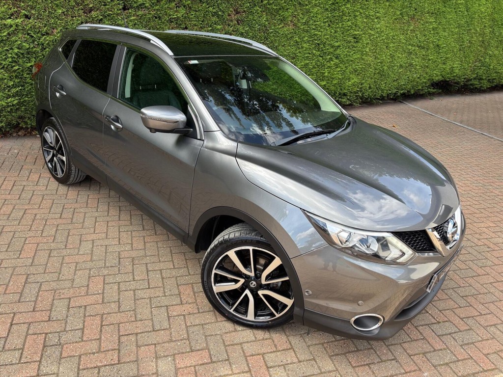 View NISSAN QASHQAI 1.5 dCi Tekna