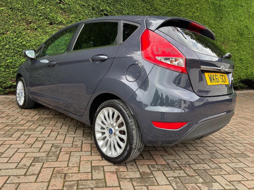 FORD FIESTA