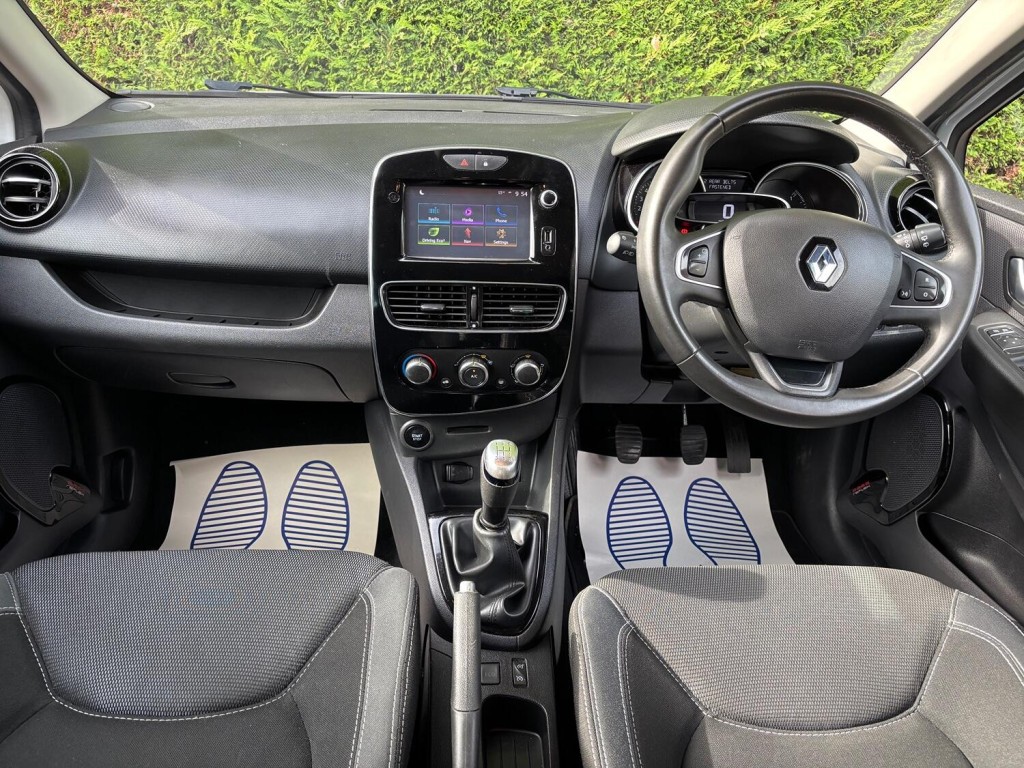 View RENAULT CLIO 0.9 Iconic TCe 90 MY18