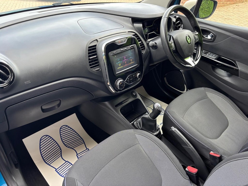 RENAULT CAPTUR