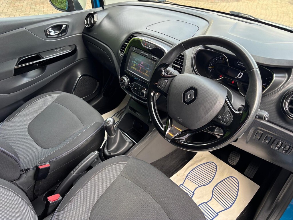 RENAULT CAPTUR