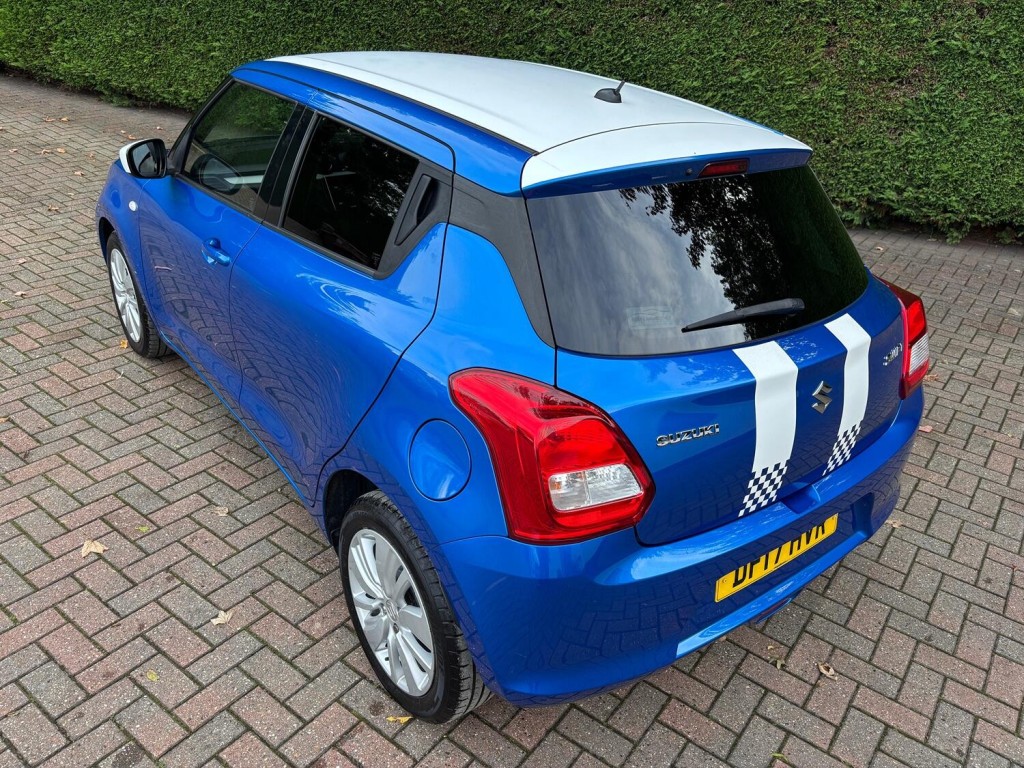SUZUKI SWIFT