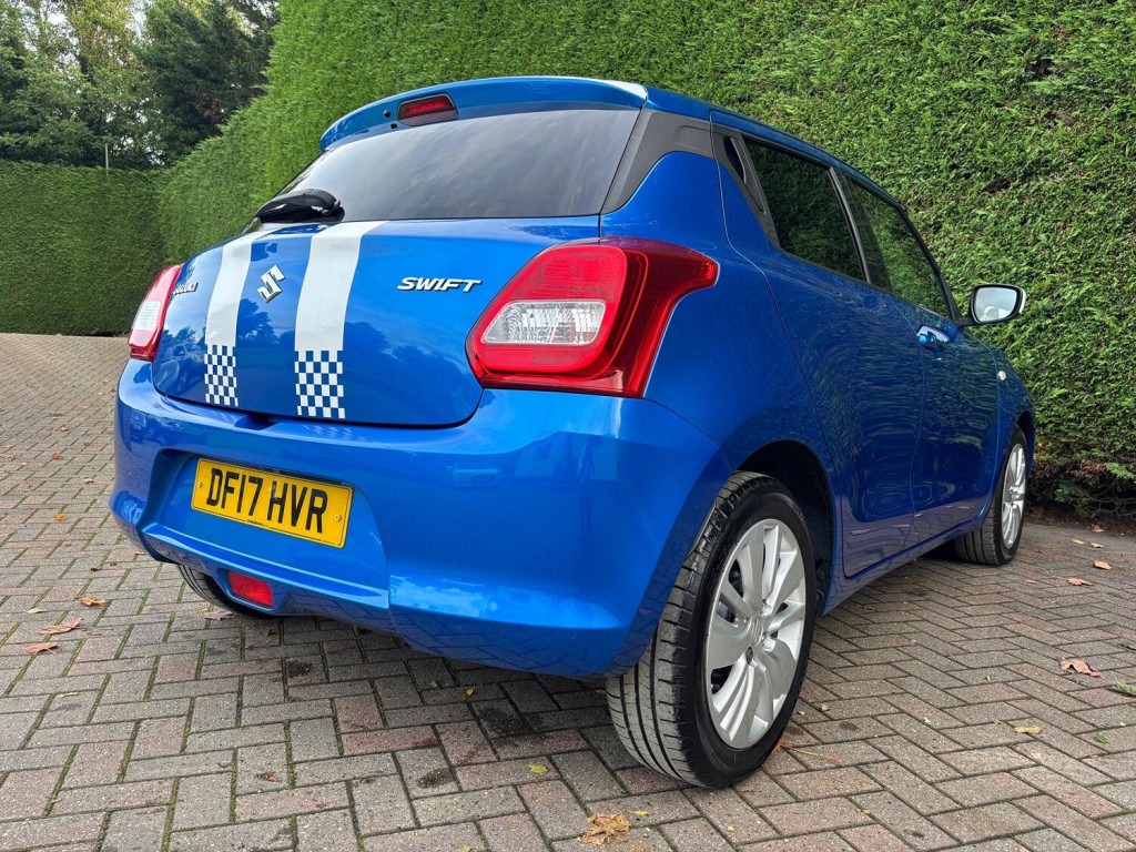 SUZUKI SWIFT