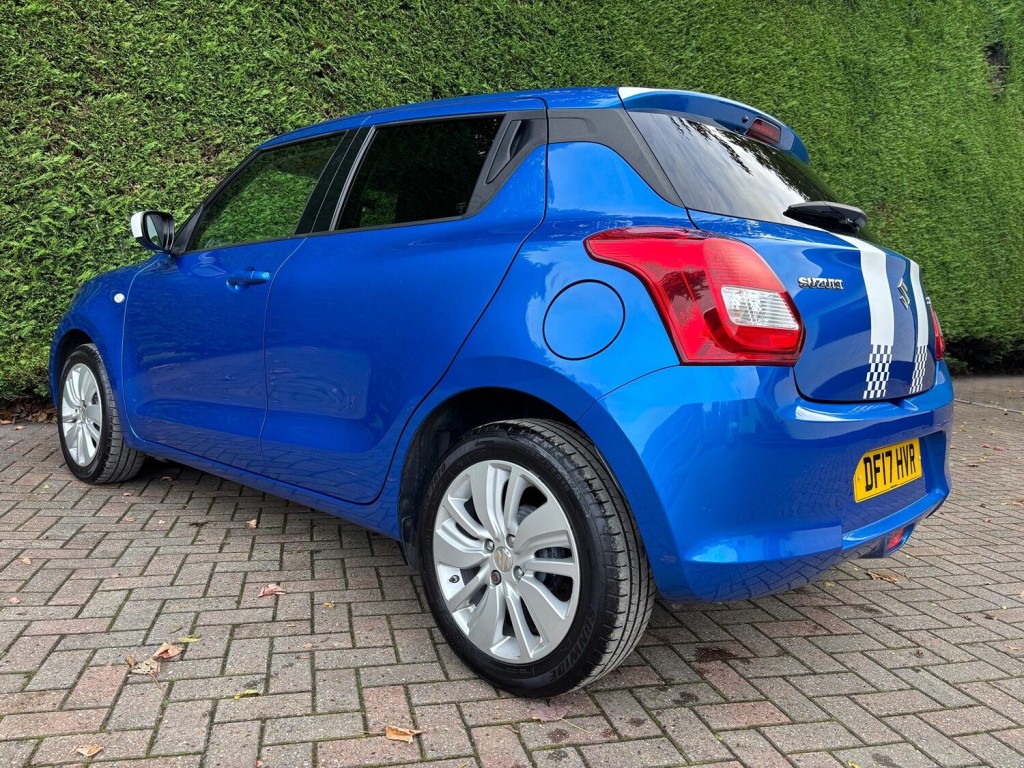 SUZUKI SWIFT