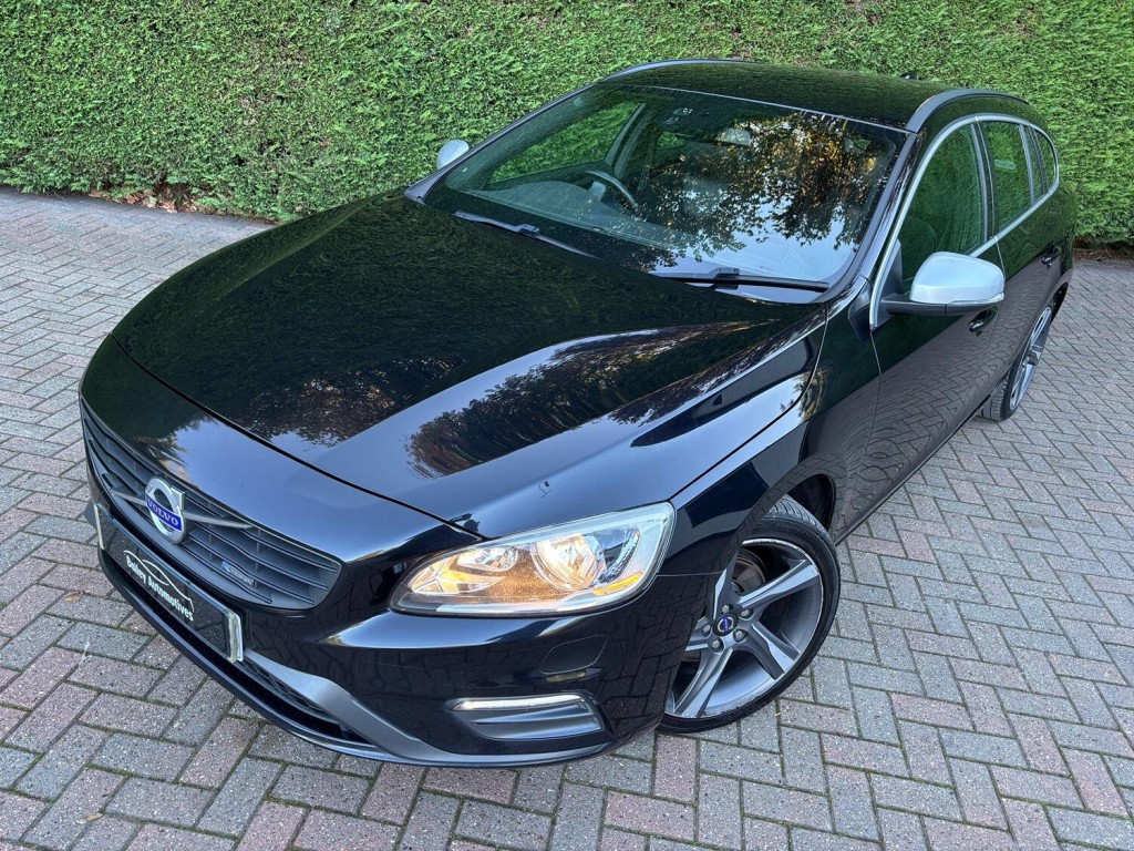 View VOLVO V60 1.6 D2 R-Design