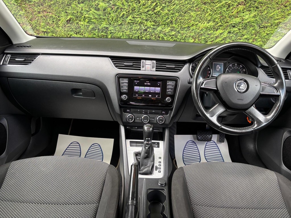 View SKODA OCTAVIA 1.6 TDI SE