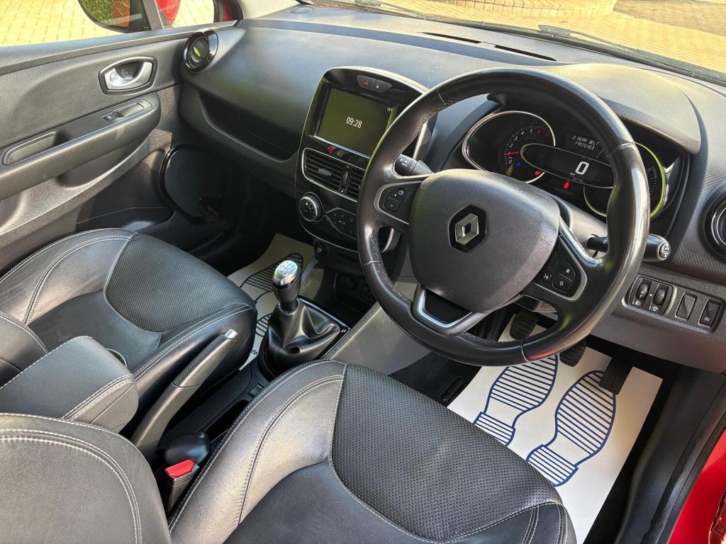 RENAULT CLIO