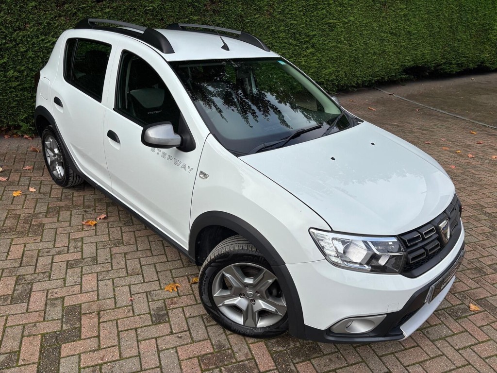 View DACIA SANDERO STEPWAY 0.9 Stepway Ambiance TCe 90