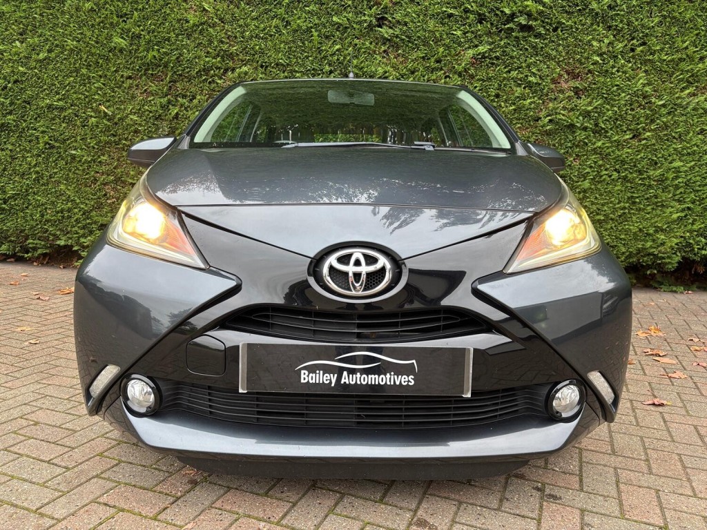 TOYOTA AYGO