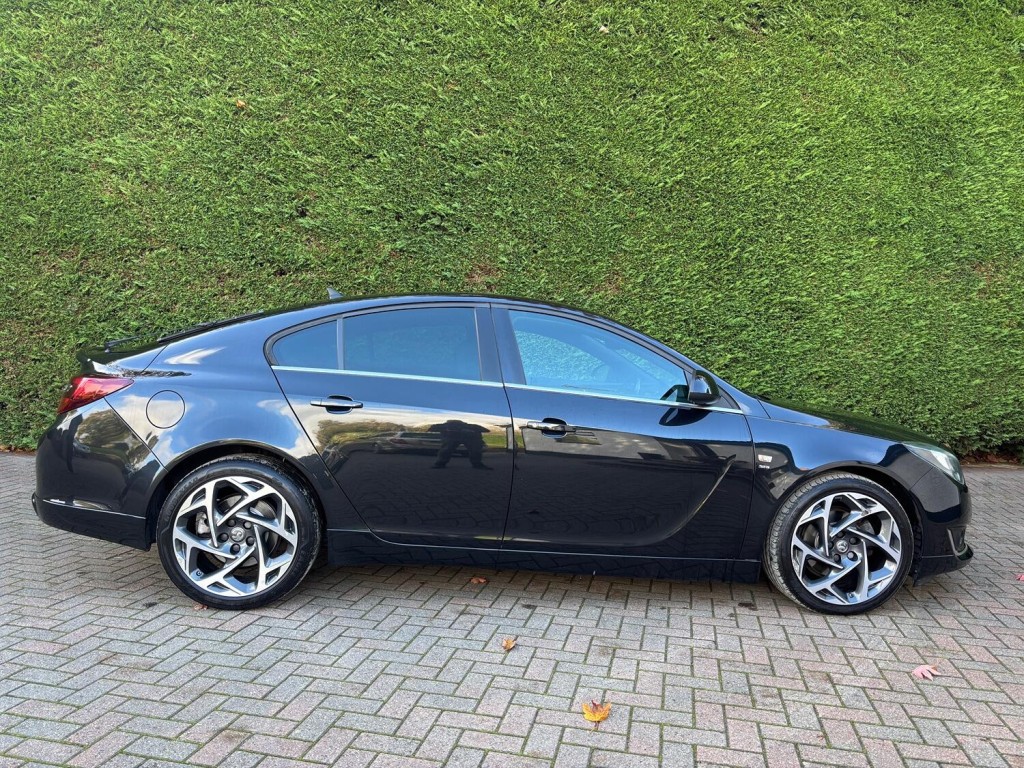 VAUXHALL INSIGNIA