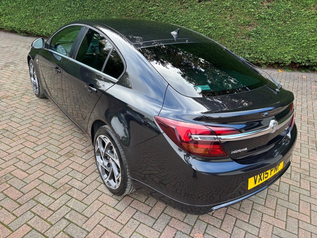 VAUXHALL INSIGNIA