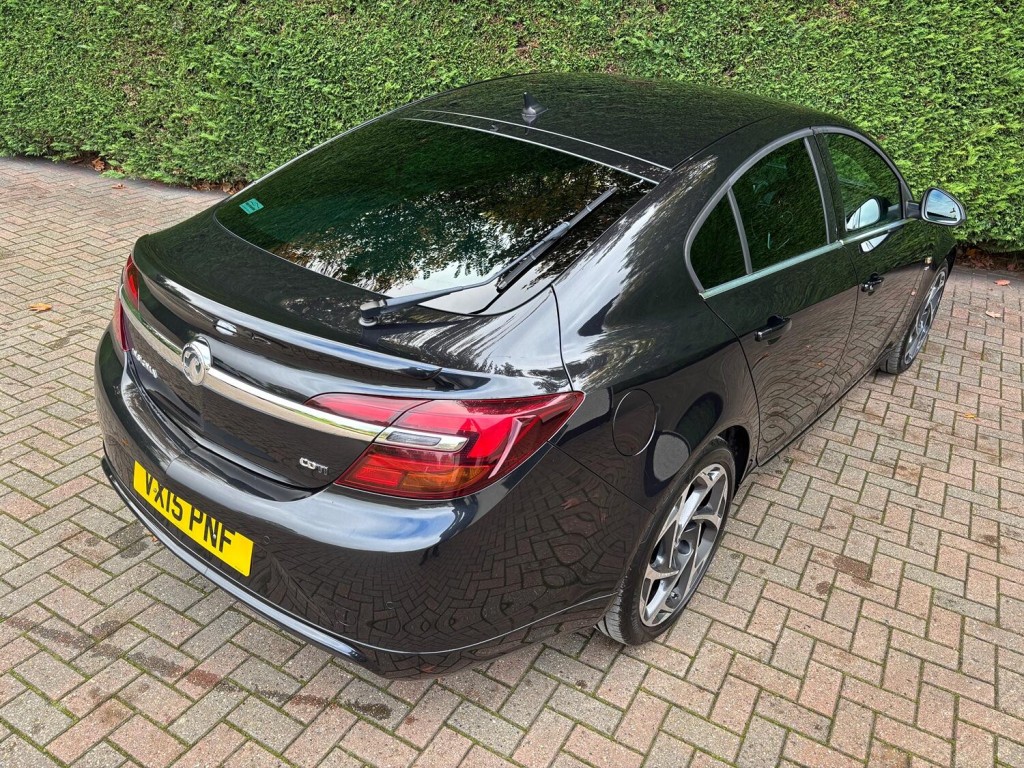 VAUXHALL INSIGNIA