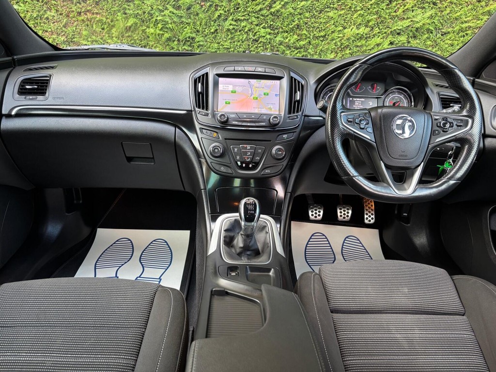 View VAUXHALL INSIGNIA 2.0 CDTi ecoFLEX SRi VX Line Nav