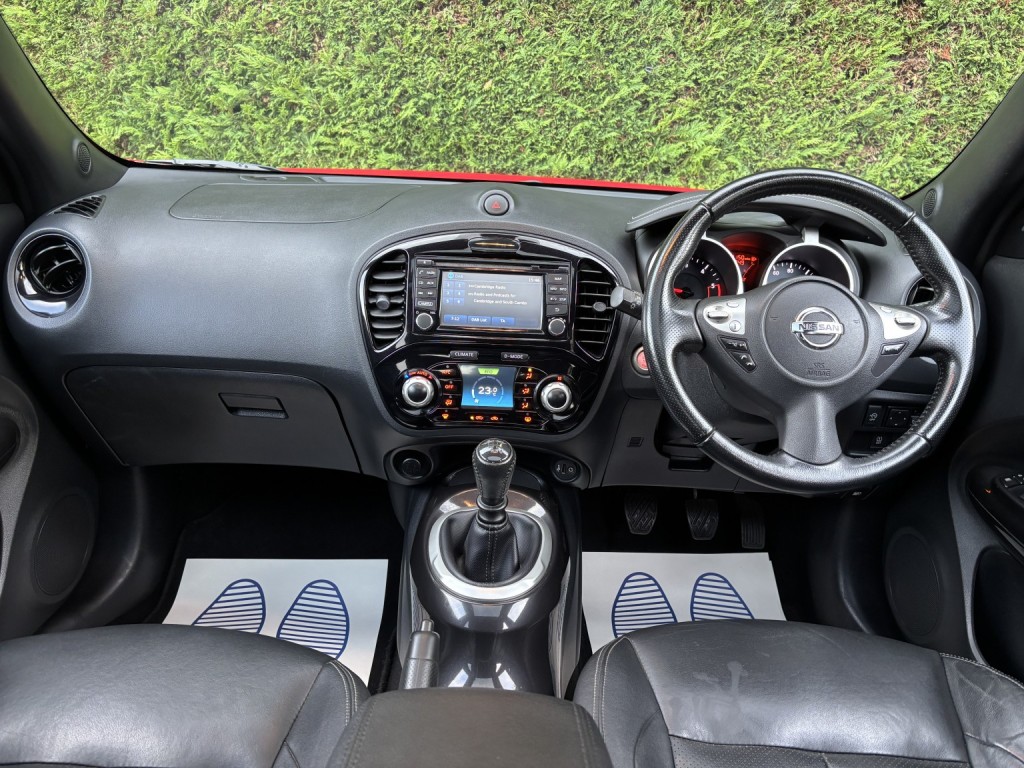 View NISSAN JUKE 1.5 dCi 8v Tekna