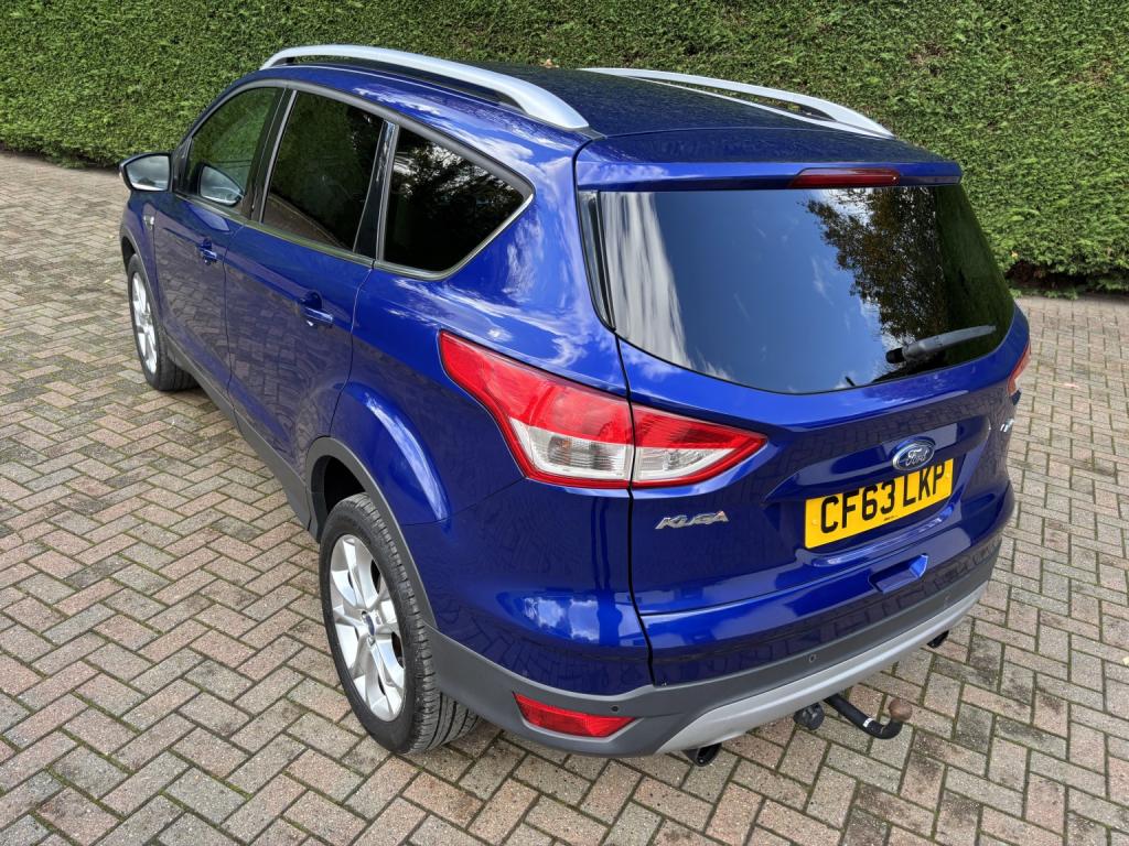 FORD KUGA