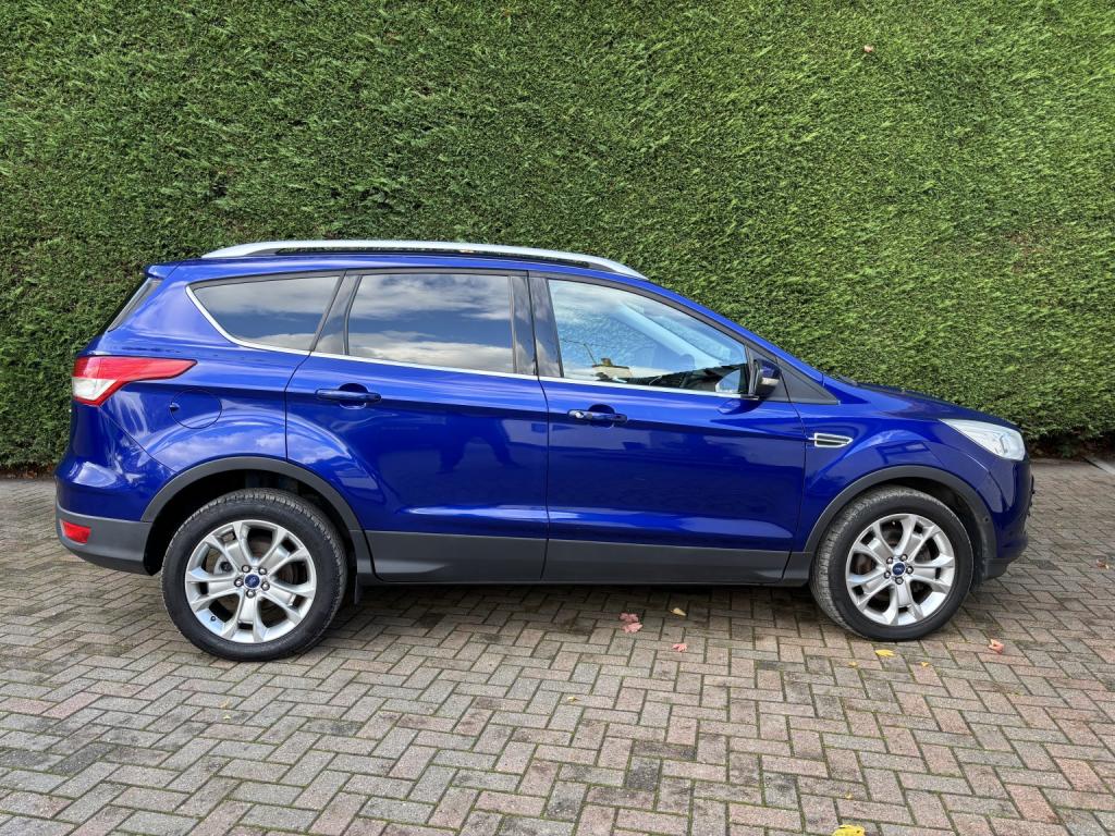 FORD KUGA