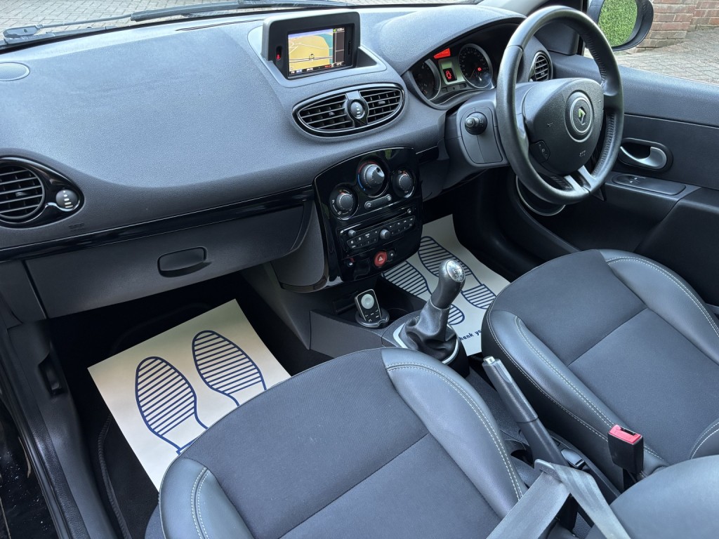 RENAULT CLIO