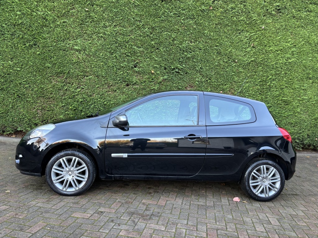 RENAULT CLIO