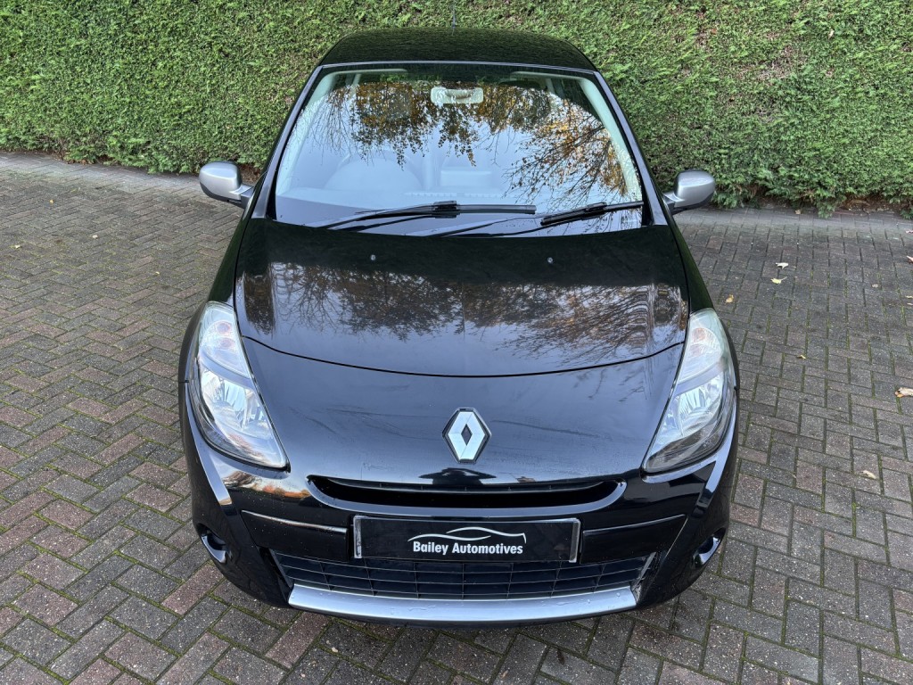 RENAULT CLIO
