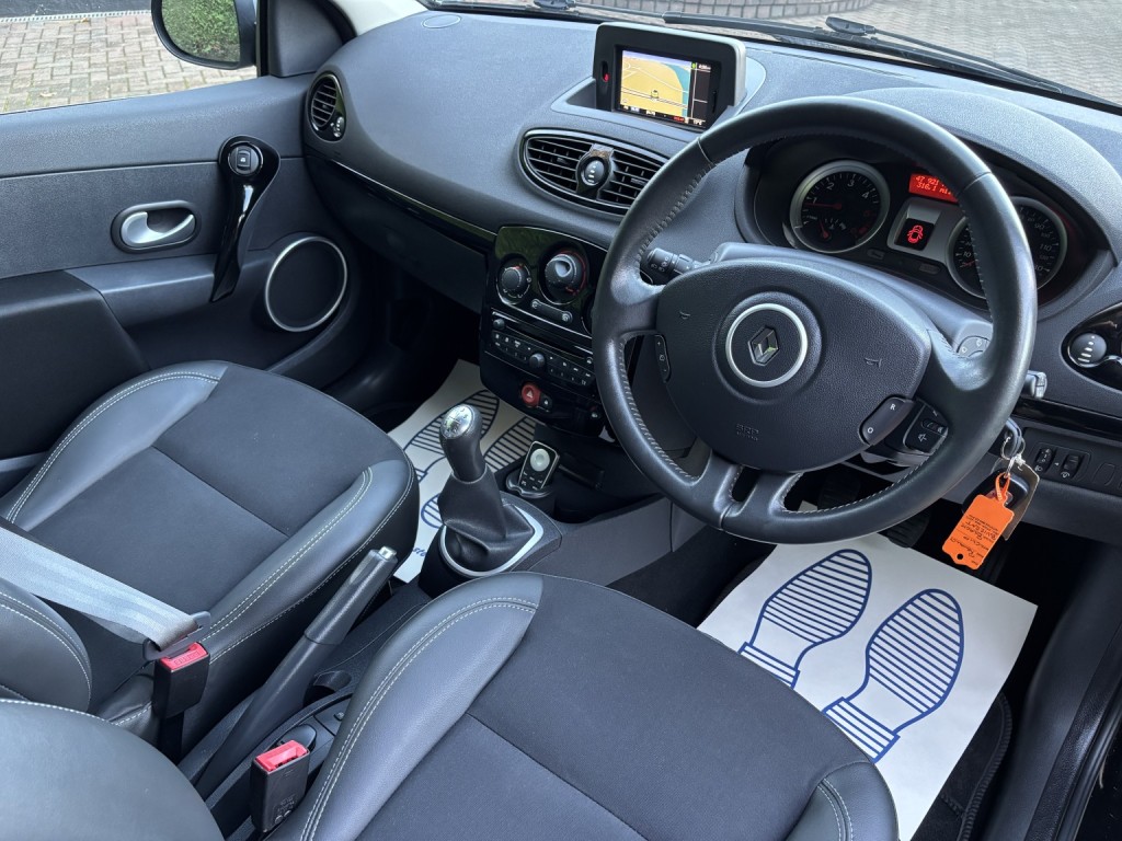 RENAULT CLIO