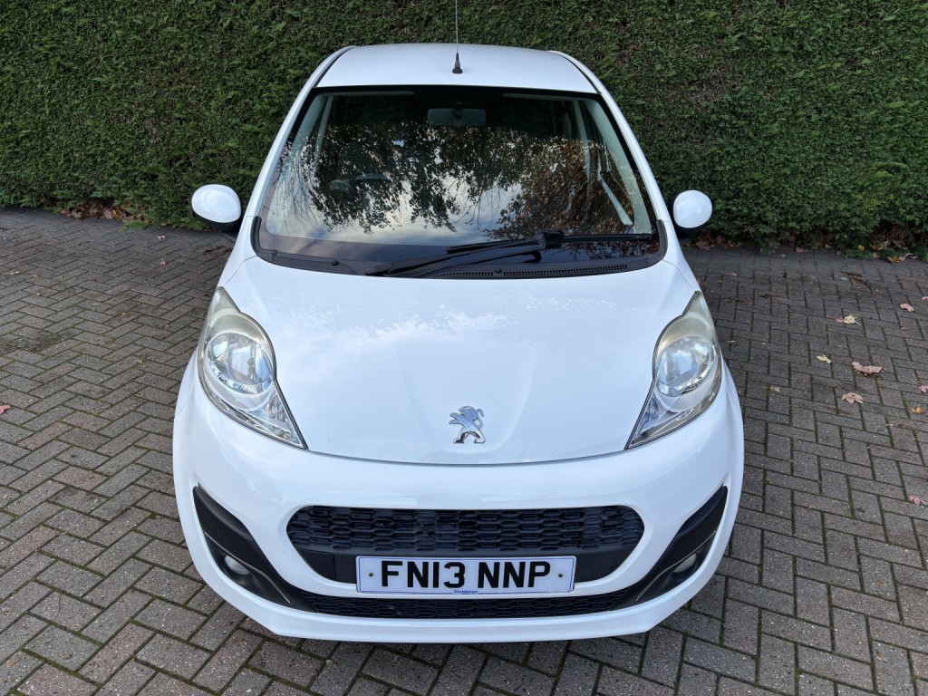PEUGEOT 107