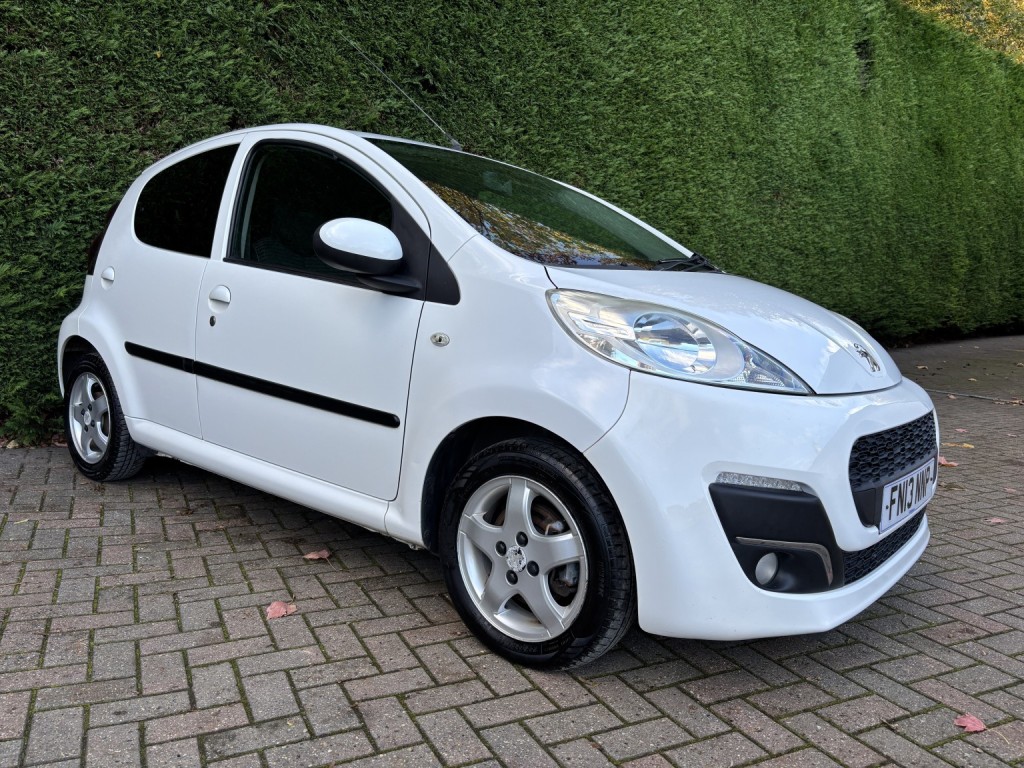 PEUGEOT 107