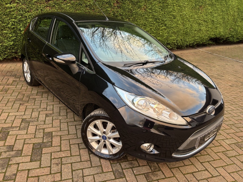 View FORD FIESTA 1.4 TDCi DPF Zetec