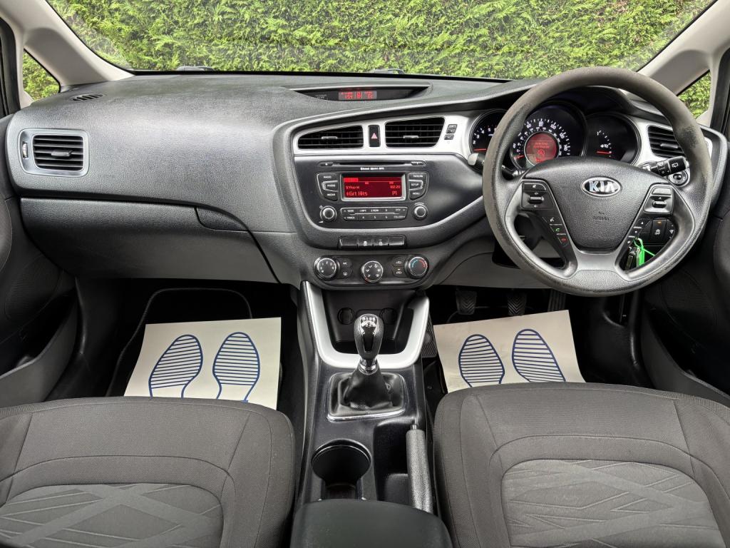 View KIA CEED 1.4 CRDi EcoDynamics 1