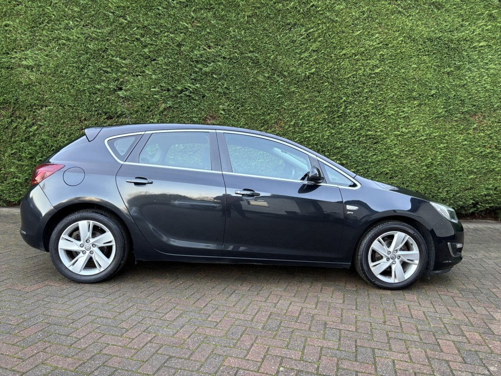 VAUXHALL ASTRA