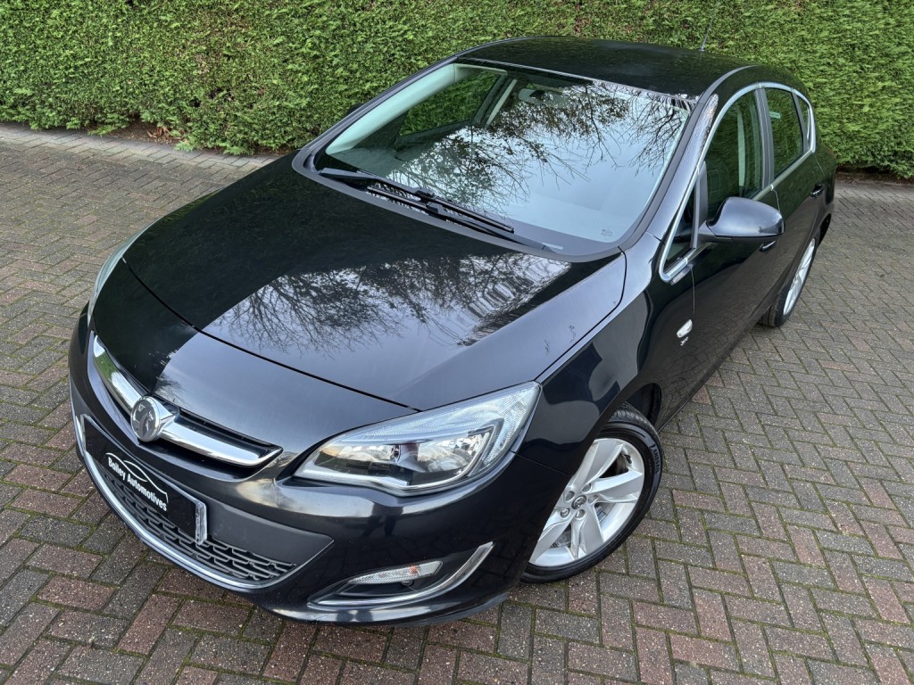View VAUXHALL ASTRA 1.6 16v SRi