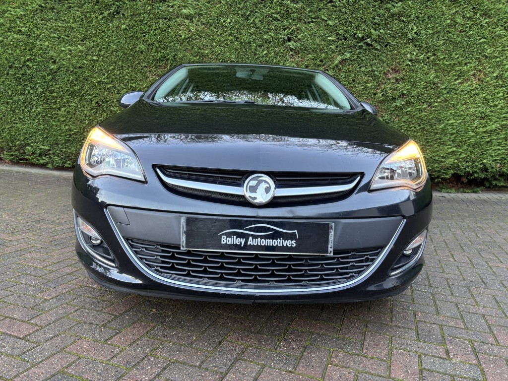 VAUXHALL ASTRA