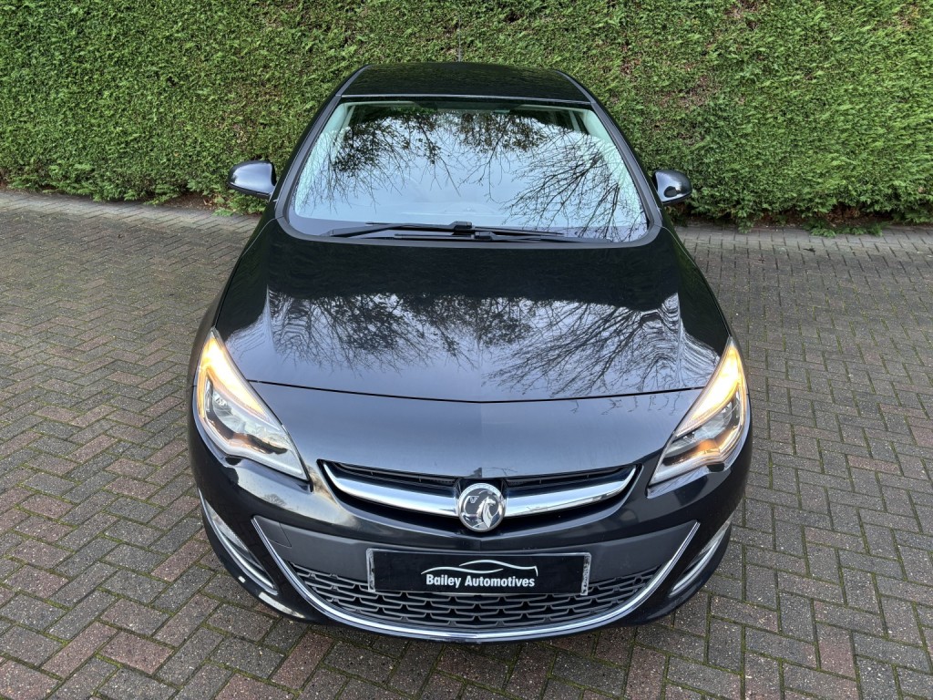 VAUXHALL ASTRA