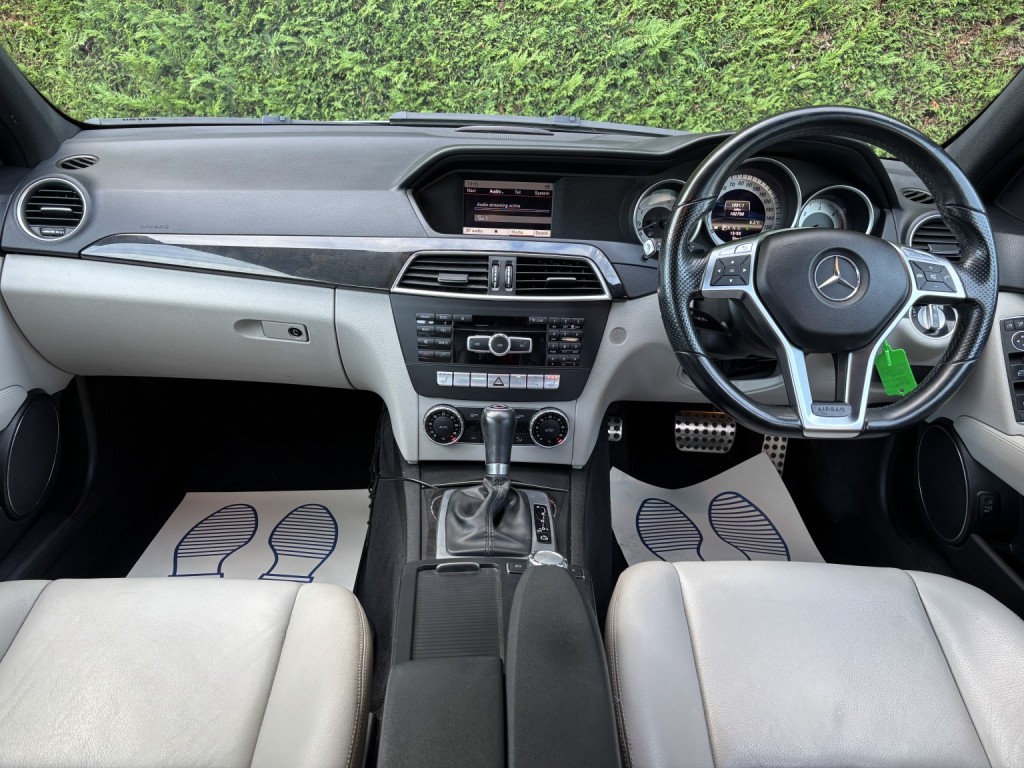 View MERCEDES-BENZ C CLASS 2.1 C220 CDI BlueEfficiency AMG Sport