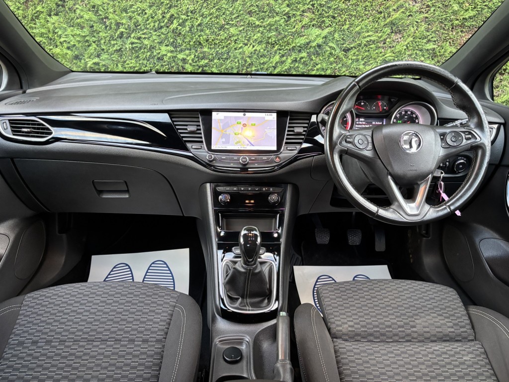 View VAUXHALL ASTRA 1.6 i Turbo GPF SRi VX Line Nav