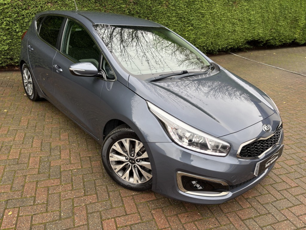 View KIA CEED 1.6 CRDi 3