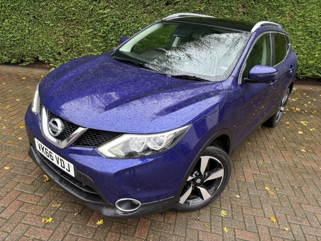 View NISSAN QASHQAI 1.2 DIG-T N-Connecta