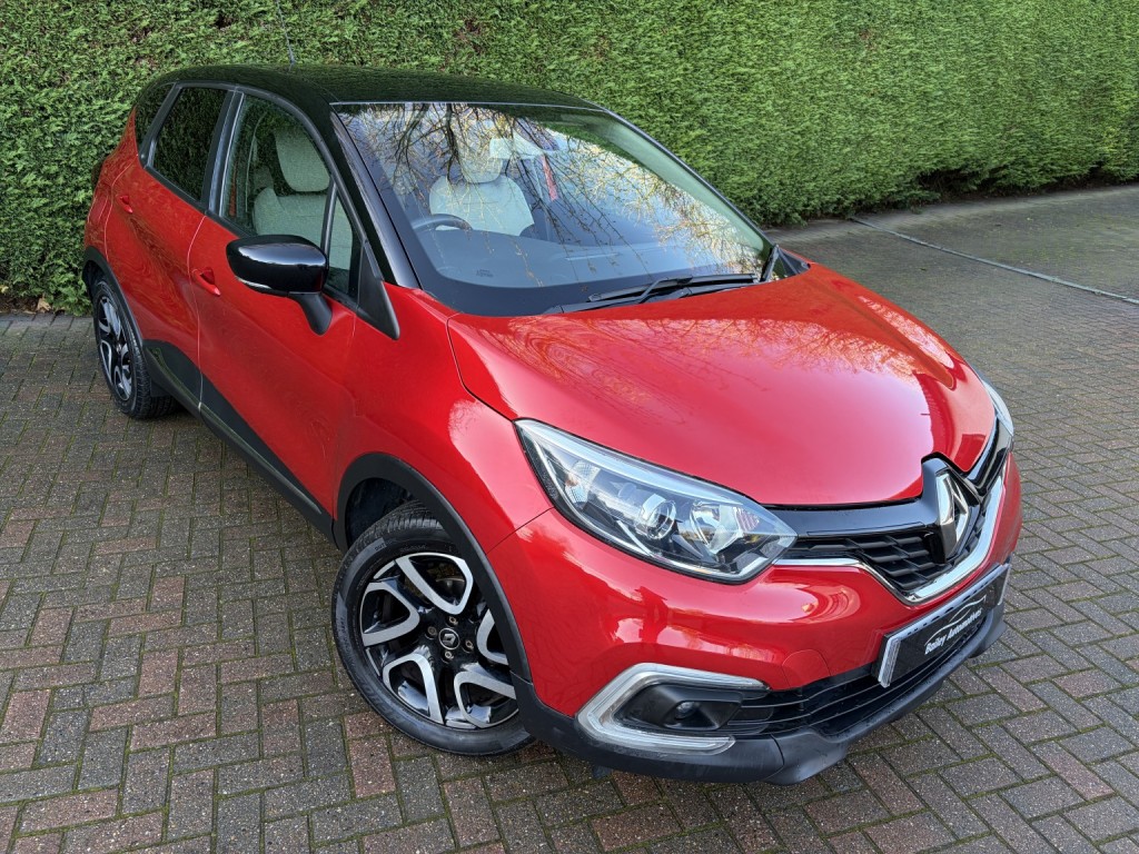 View RENAULT CAPTUR 0.9 Iconic TCe 90 MY18