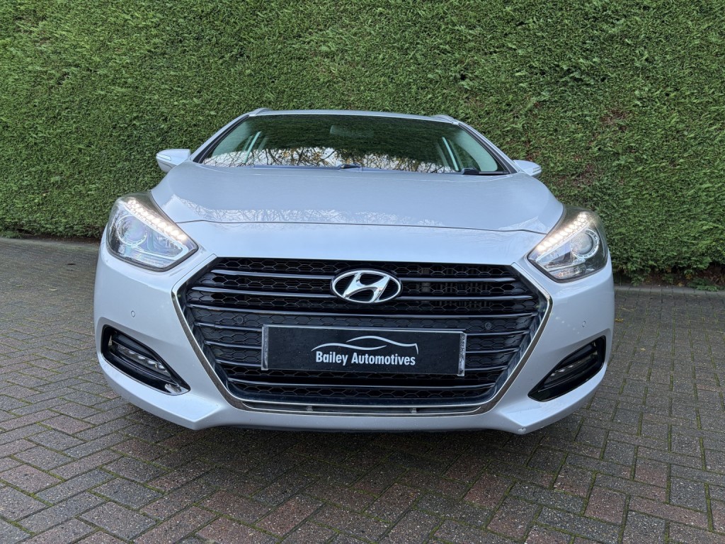 HYUNDAI I40