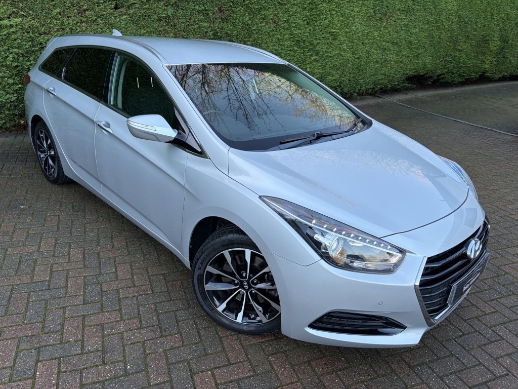 View HYUNDAI I40 1.7 I40 TR SE NAV 1.7 D 141PS DCT BD+AA