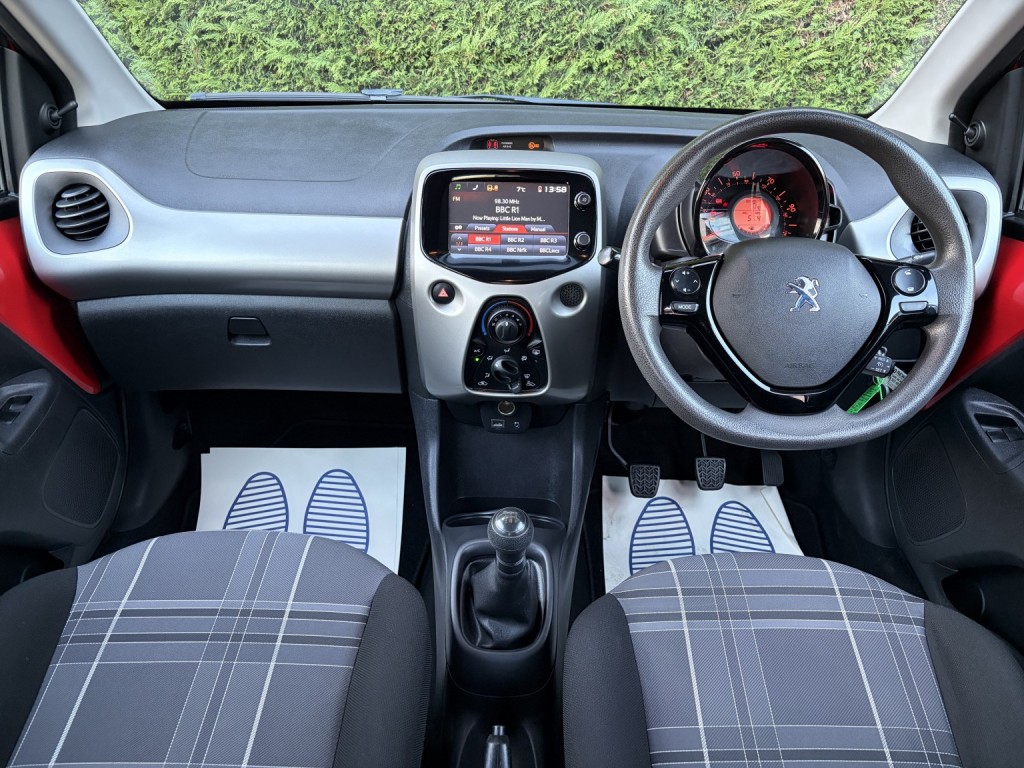 View PEUGEOT 108 1.0 Active