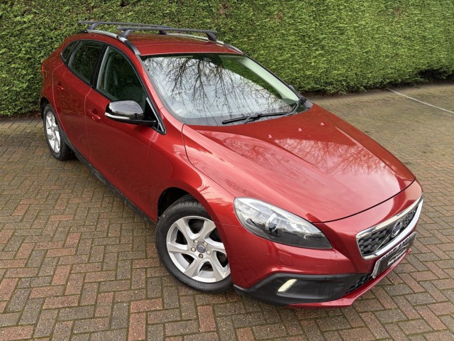 VOLVO V40 CROSS COUNTRY 1.6 Lux D2 (115hp)