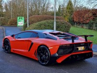 LAMBORGHINI AVENTADOR