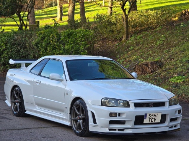 NISSAN SKYLINE