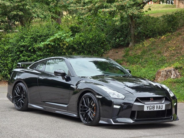 NISSAN GT-R