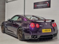 NISSAN GT-R