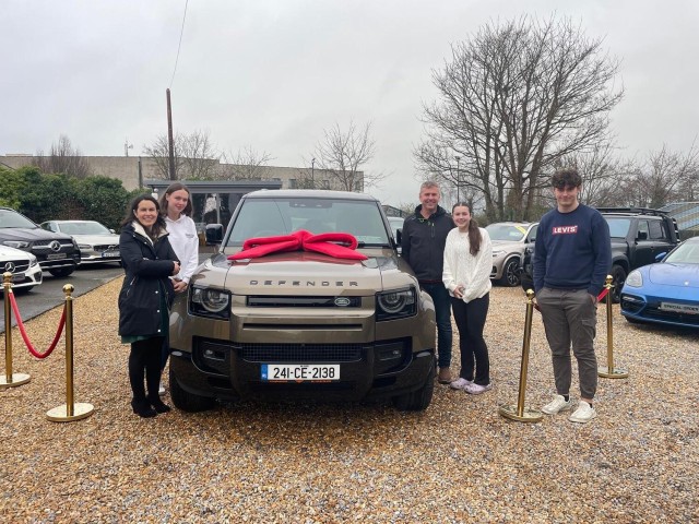 LAND ROVER DEFENDER 110