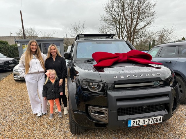 LAND ROVER DEFENDER 110